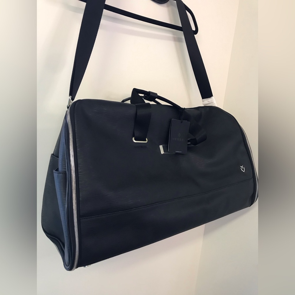 Vessel Signature Garment Duffel Track Black 2 in 1 Duffel Bag New w Tags - Picture 6 of 16